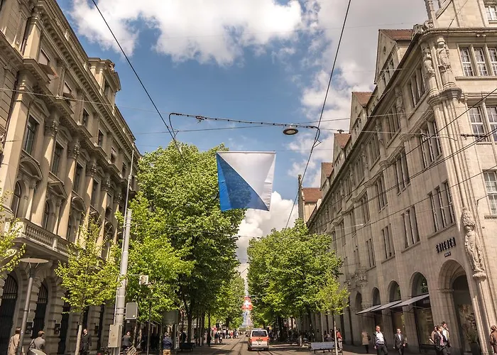 아파트 Loewenplatz Near Station By Airhome