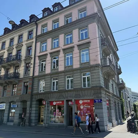 Appartement Loewenplatz Near Station By Airhome