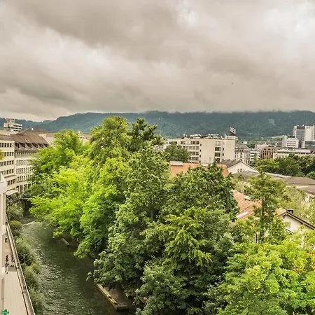 Appartement Loewenplatz Near Station By Airhome *