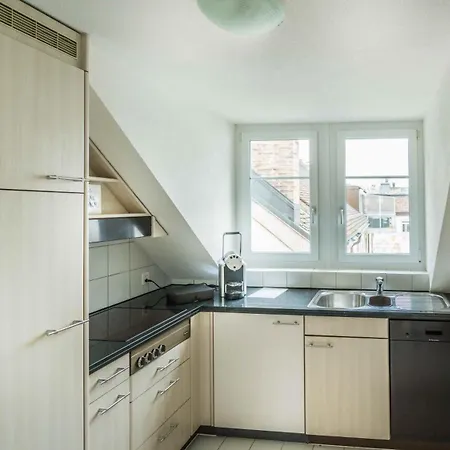 Loewenplatz Near Station By Airhome Zurich