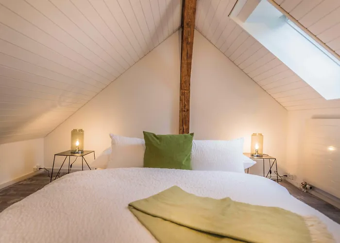 لوفينبلاتز بالقرب من ستيشين باي إيرهوم شقة