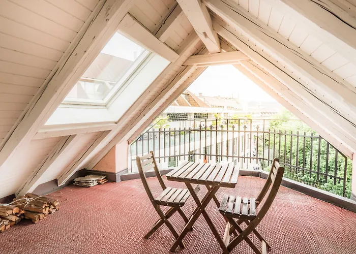 شقة لوفينبلاتز بالقرب من ستيشين باي إيرهوم *