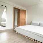 Loewenplatz Near Station By Airhome Apartman *