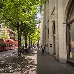 Apartman Loewenplatz Near Station By Airhome Zürich