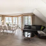 Loewenplatz Near Station By Airhome Apartman Zürich