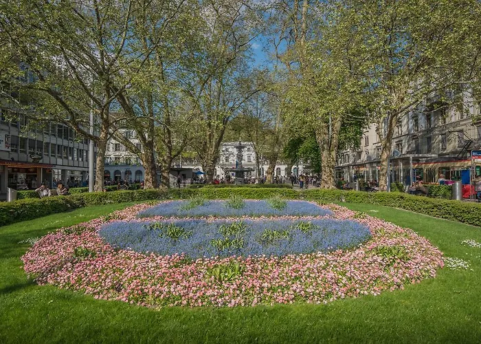 Apartment Löwenplatz Near Station By Airhome